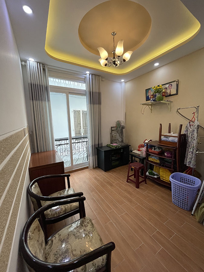 Bán nhà Nguyễn Văn Đậu, Quận Bình Thạnh nhà 3 lầu, đẹp lung linh, full nội thất hẻm cách đường 20m